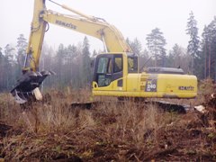 roomikekskavaator Komatsu 240